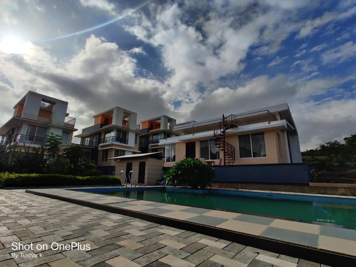 Royal Meadows Igatpuri 2Bhk Poolside Villa Екстериор снимка
