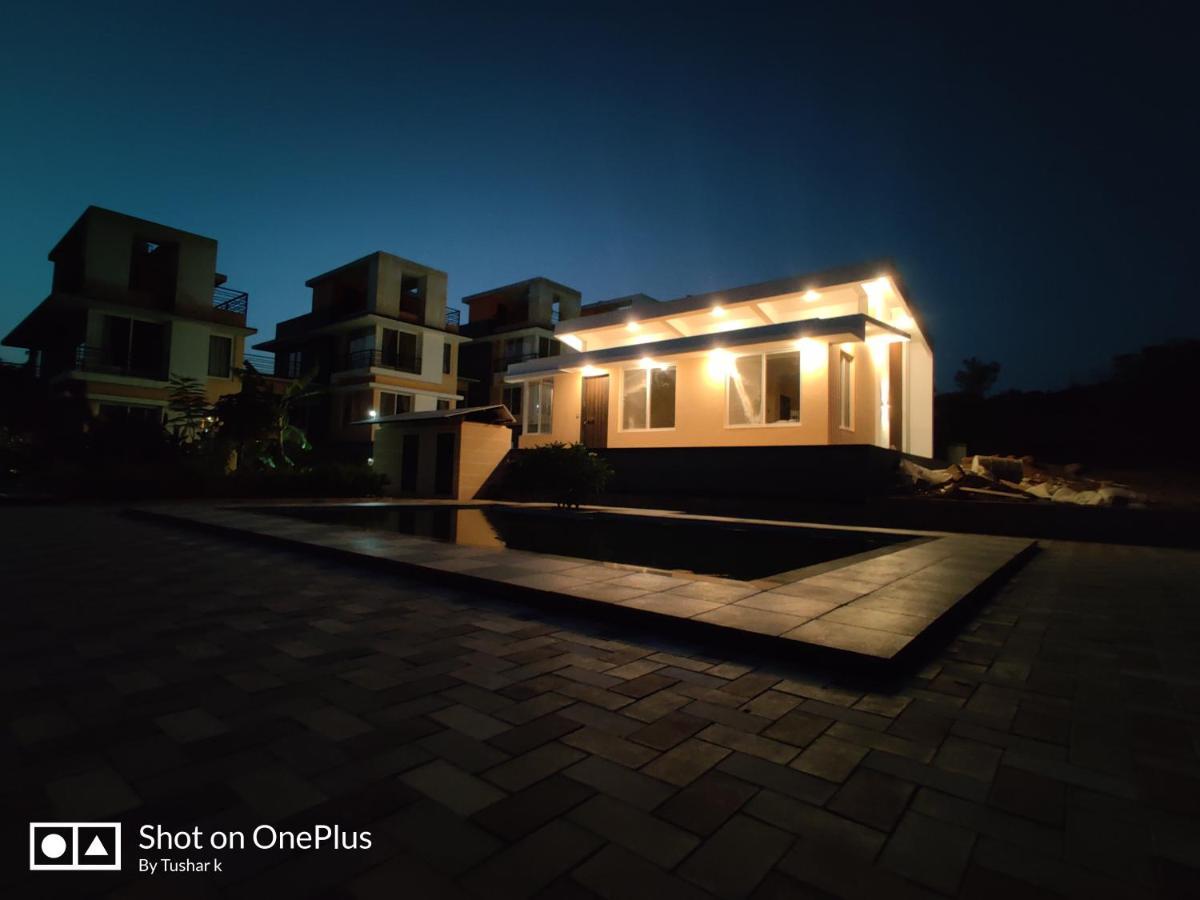 Royal Meadows Igatpuri 2Bhk Poolside Villa Екстериор снимка