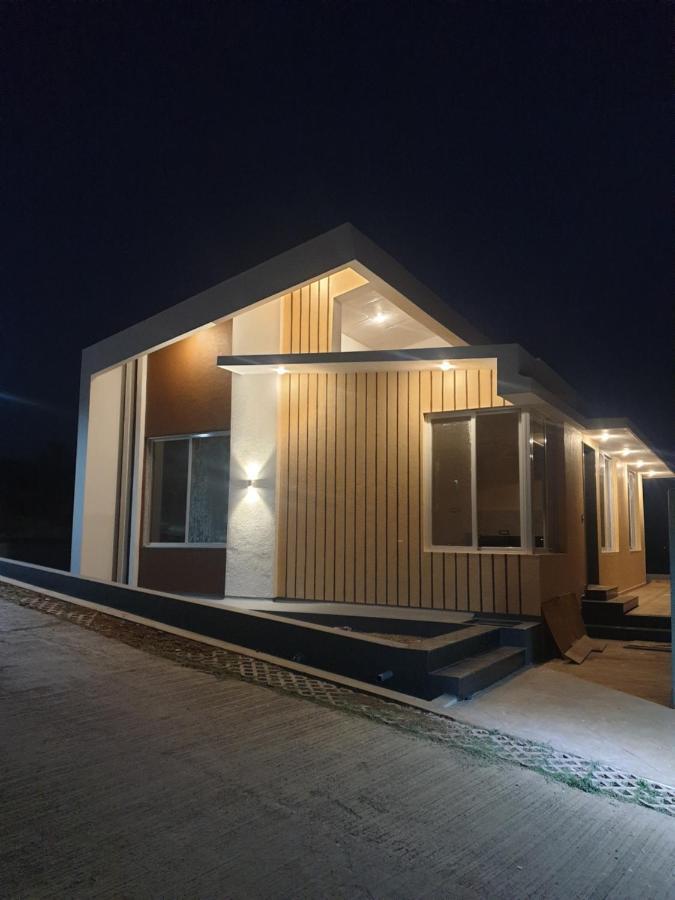 Royal Meadows Igatpuri 2Bhk Poolside Villa Екстериор снимка